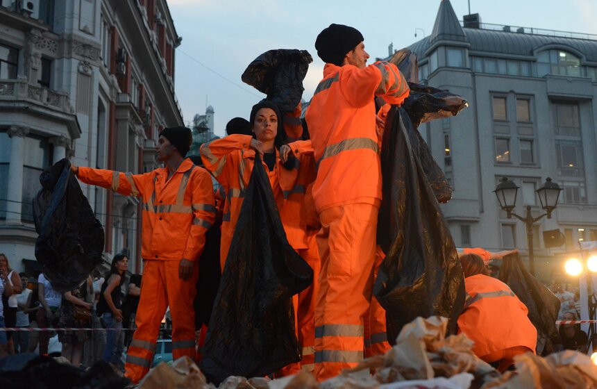 В Москве показали спектакли уличного театра 11 фото