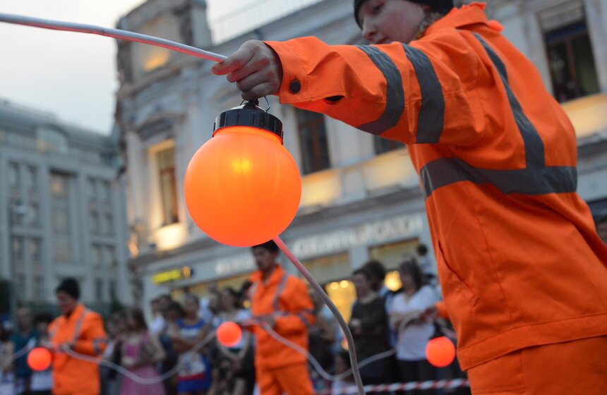 В Москве показали спектакли уличного театра 2 фото