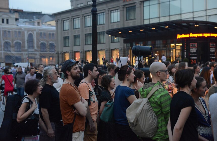 В Москве показали спектакли уличного театра 18 фото