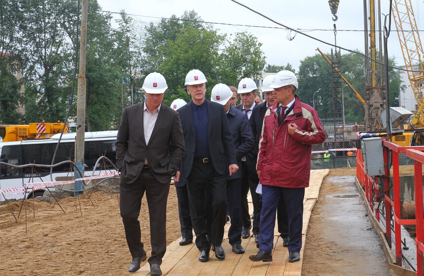 Мэр осмотрел участок ТПК от "Рубцовской" до "Авиамоторной" 9 фото