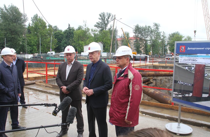 Мэр осмотрел участок ТПК от "Рубцовской" до "Авиамоторной" 12 фото