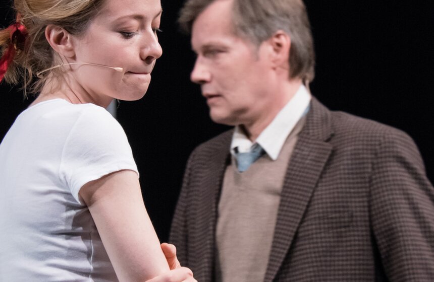 Спектакль "Мужья и жены" по фильму Вуди Аллена в МХТ 28 фото