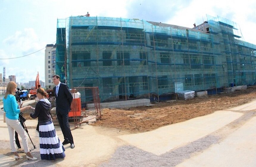 Сергей Собянин посетил строительство детского сада 13 фото