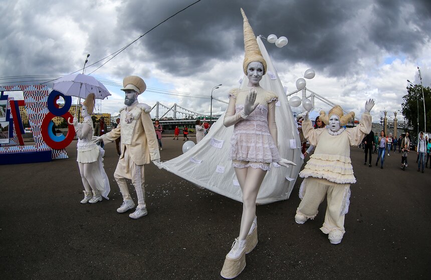 В парке прошла программа Fashion + Theater