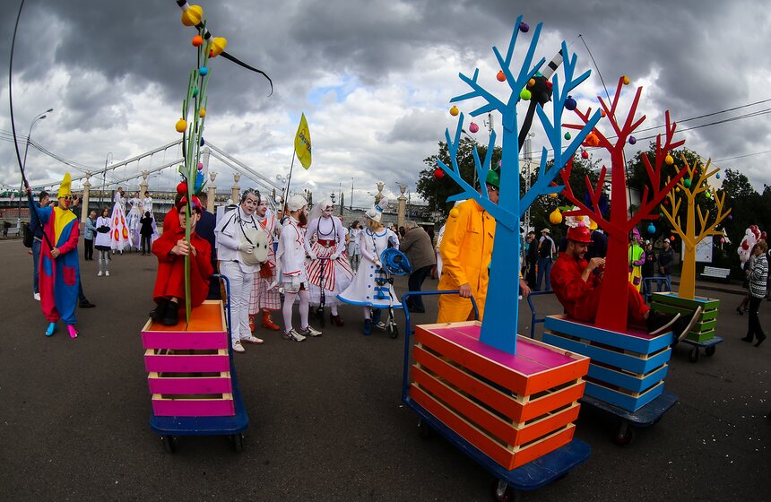 В Музеоне прошел театральный фестиваль "Яркие люди"