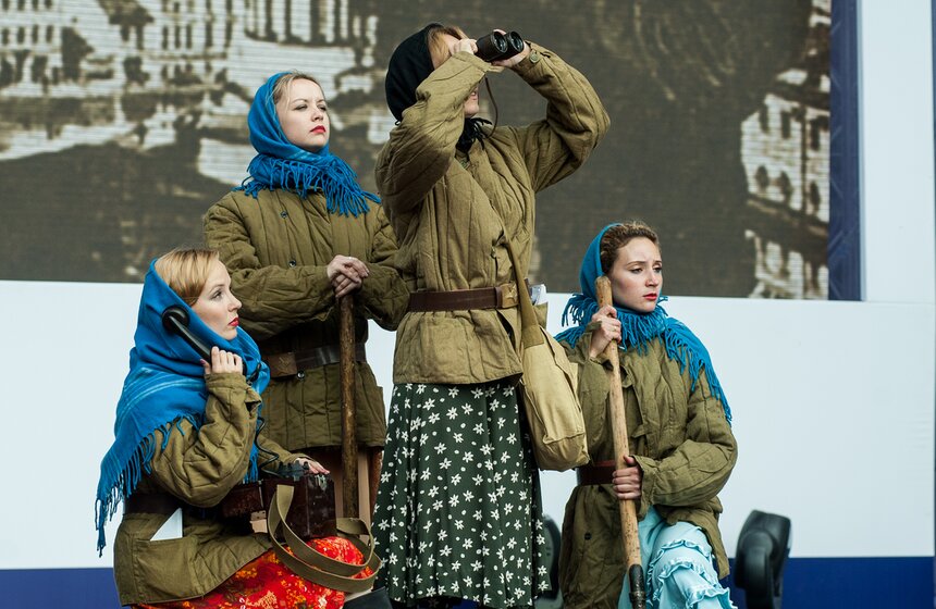 Зрителям показали зарисовки из Великой Отечественной войны