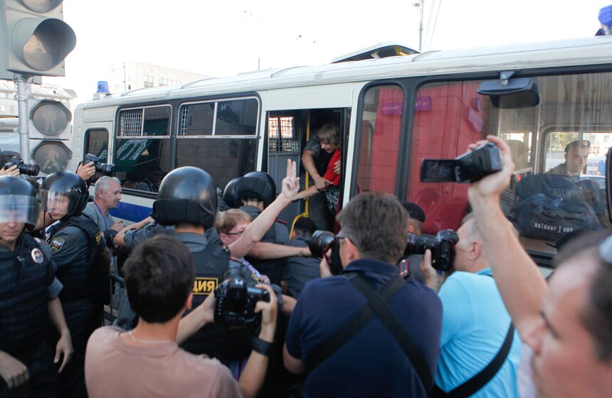 На Триумфальной площади прошла акция "Стратегия-31" 15 фото