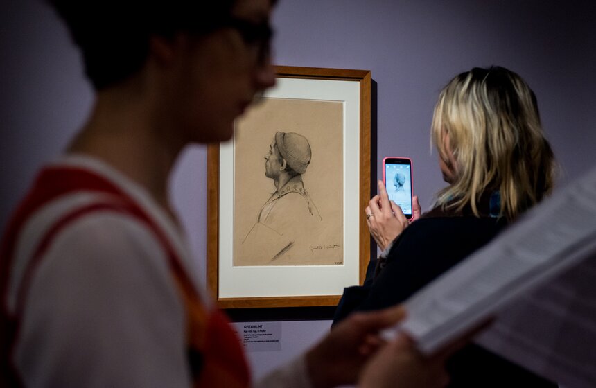 С течением времени Климт-рисовальщик стал менее известен, нежели Климт-живописец, однако, недавние иследования его графического наследия подтвердили важную роль рисунка в творчестве художника