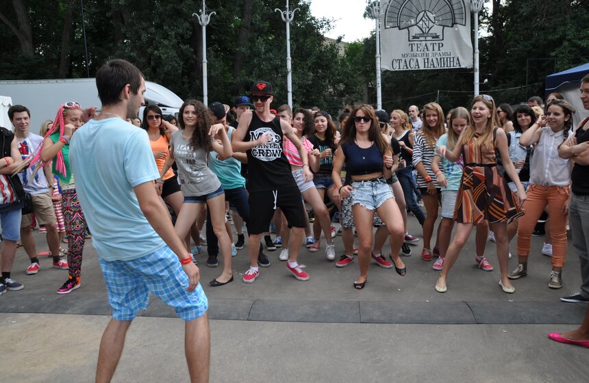 В парке Горького прошел музыкальный день "Книги в парках" 5 фото