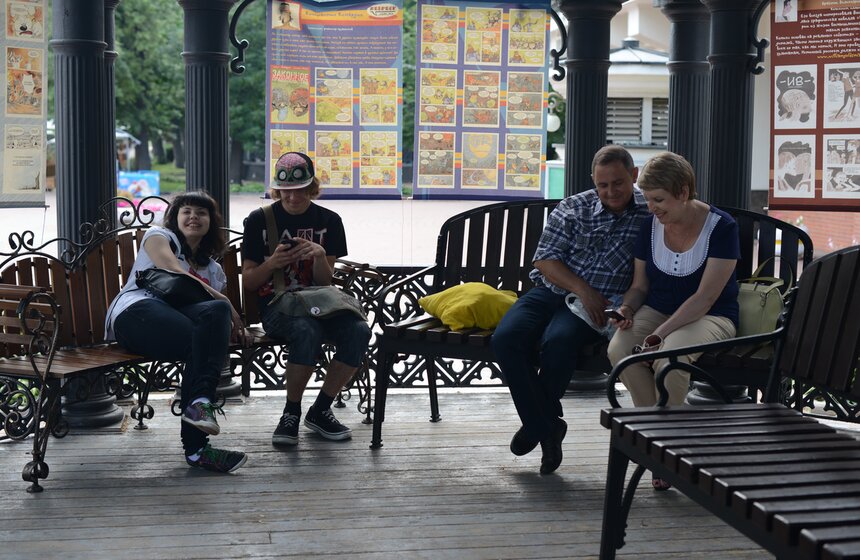 В саду "Эрмитаж" открылась выставка комиксов "Респект" 1 фото