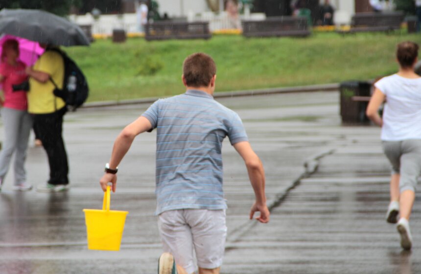Москвичи приняли участие в "Водной битве" 16 фото