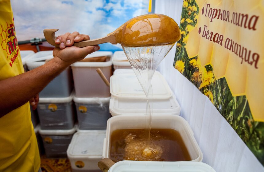 Ярмарка меда в Коломенском 5 фото