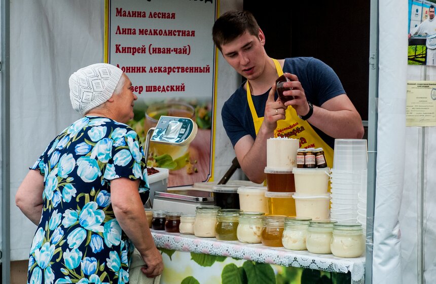 Ярмарка меда в Коломенском 11 фото