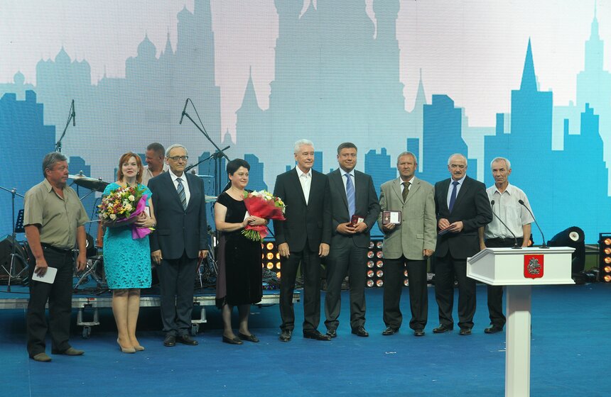 Торжественное мероприятие ко Дню строителя прошло в "Лужниках" 21 фото