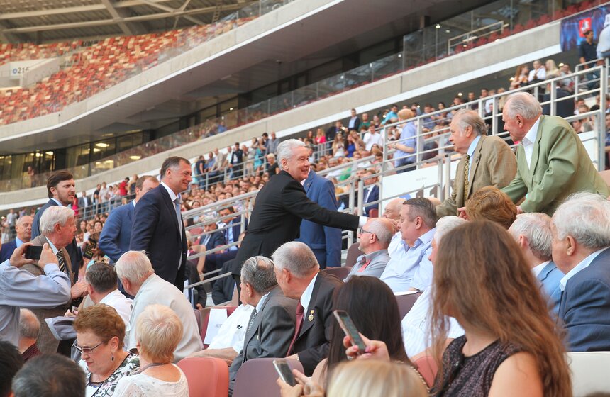 Торжественное мероприятие ко Дню строителя прошло в "Лужниках" 12 фото