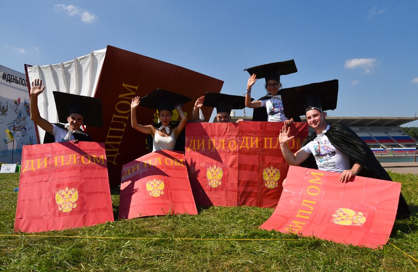 Фестиваль Red Bull Flugtag состоялся в столице 3 фото