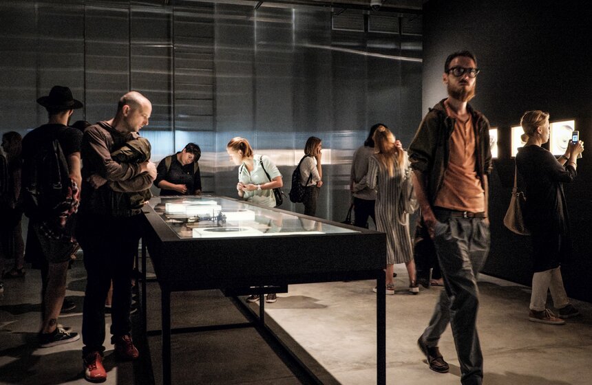 "Музыку на костях" в Музее "Гараж" 15 фото