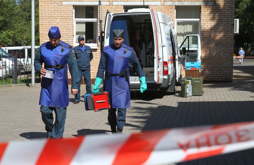 Исследования в лаборатории контроля окружающей среды и ЧС 3 фото