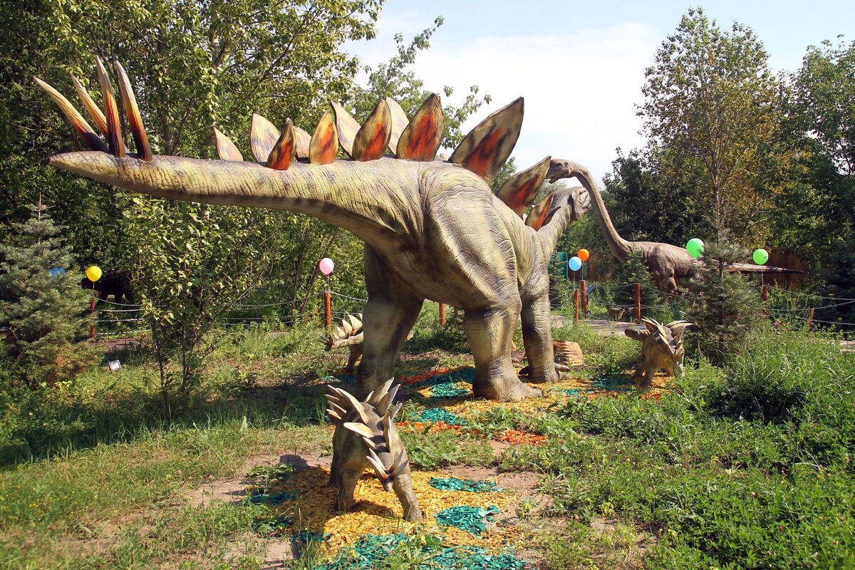 Парк с динозаврами в москве