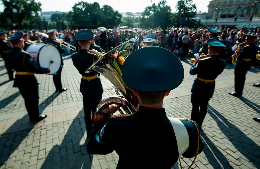 Состоялось закрытие летнего сезона "Военные оркестры в парках" 17 фото