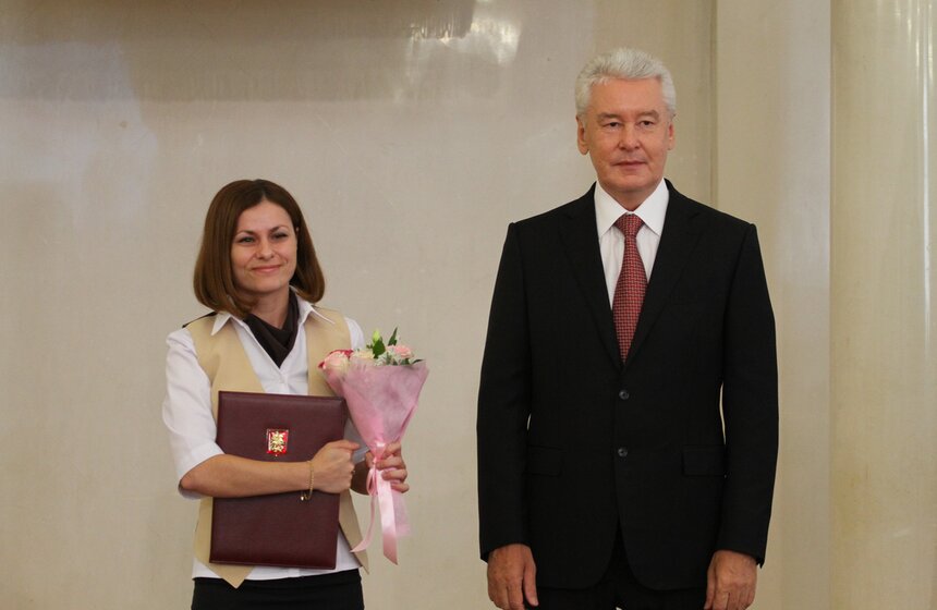 Собянин наградил лучших сотрудников центров "Мои документы" 15 фото