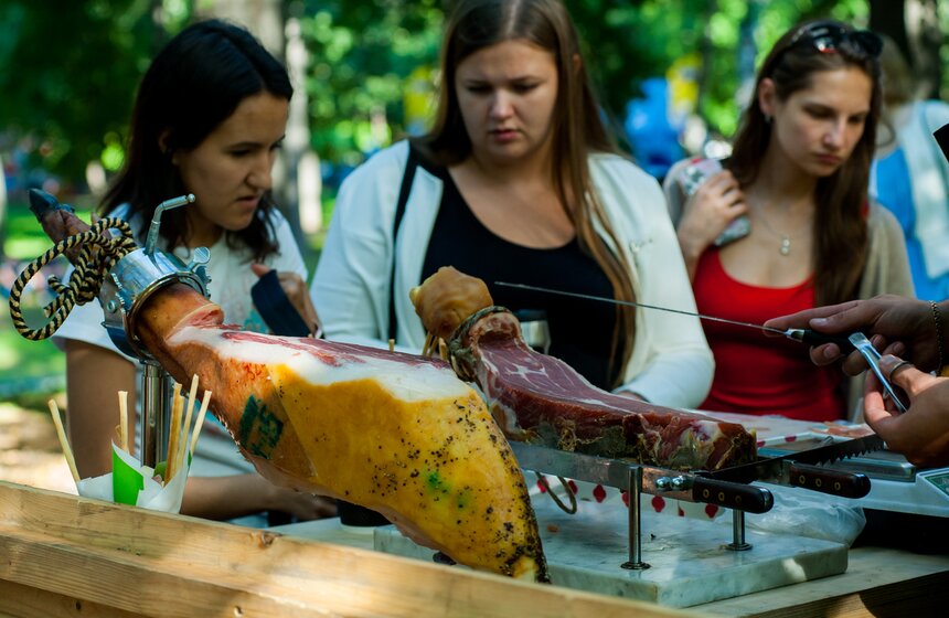 Фестиваль "О, да! Еда!" прошел в парке "Красная Пресня" 16 фото