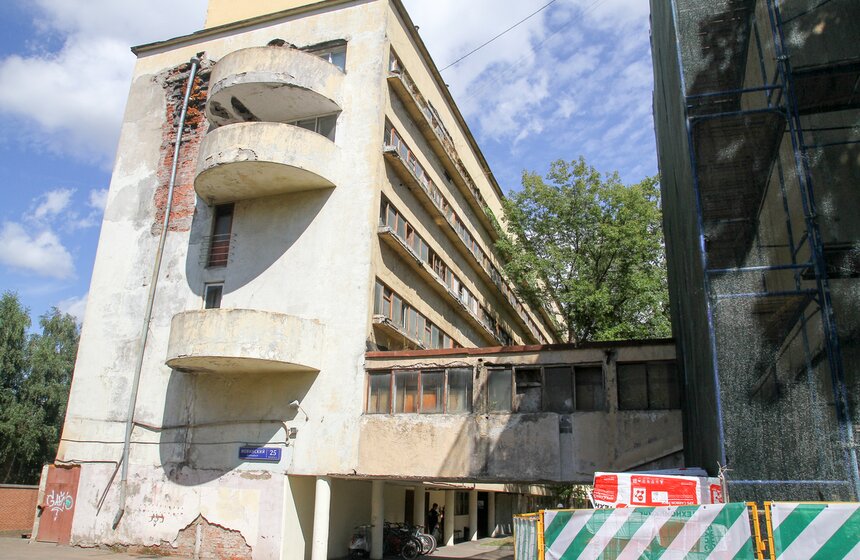 Собянин осмотрел ход реставрации Дома Наркомфина 18 фото