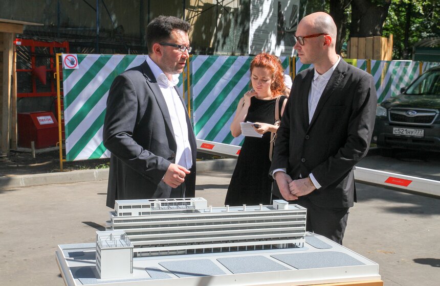 Собянин осмотрел ход реставрации Дома Наркомфина 17 фото