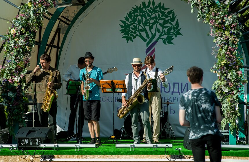 Фестиваль "Сады и люди" открылся на ВДНХ 29 фото