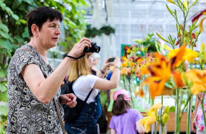 Выставка лилейников прошла в "Аптекарском огороде" 12 фото