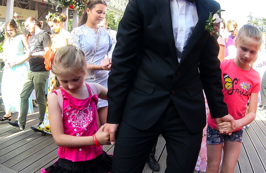 Цветочный бал состоялся на Тверской площади 11 фото