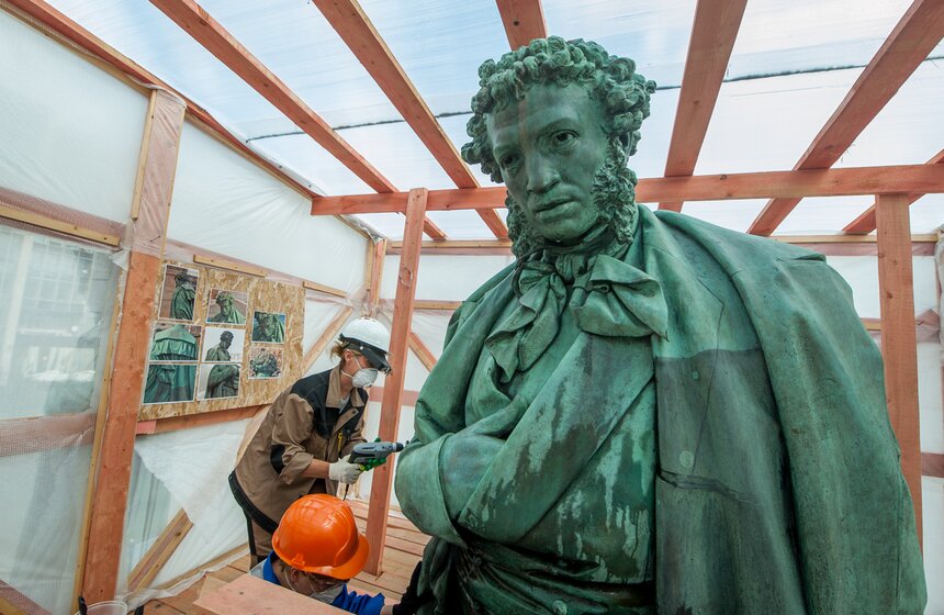 Реставрация памятника Пушкину 8 фото