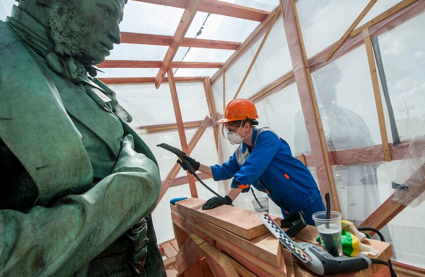 Реставрация памятника Пушкину 7 фото