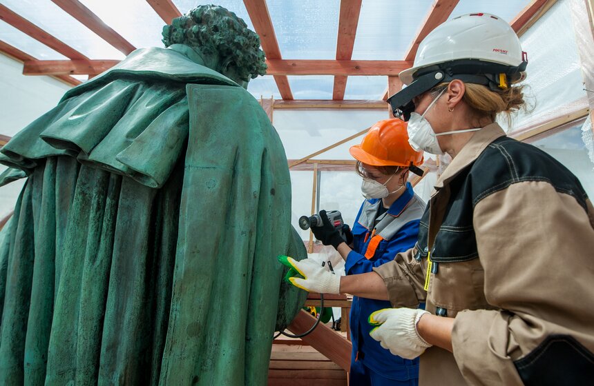 Реставрация памятника Пушкину 11 фото