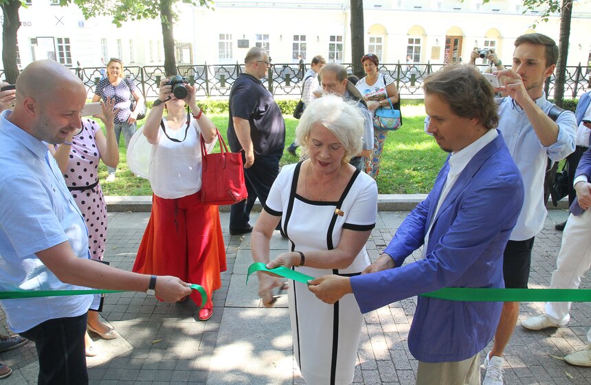 Выставка "Природа смотрит на тебя" открылась в центре Москвы 15 фото