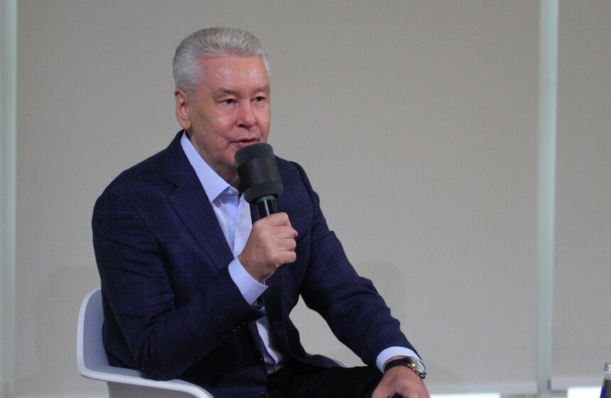 Сергей Собянин обсудил проект "Московская электронная школа" 12 фото