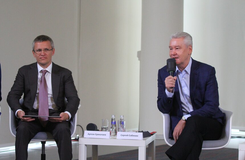 Сергей Собянин обсудил проект "Московская электронная школа" 7 фото