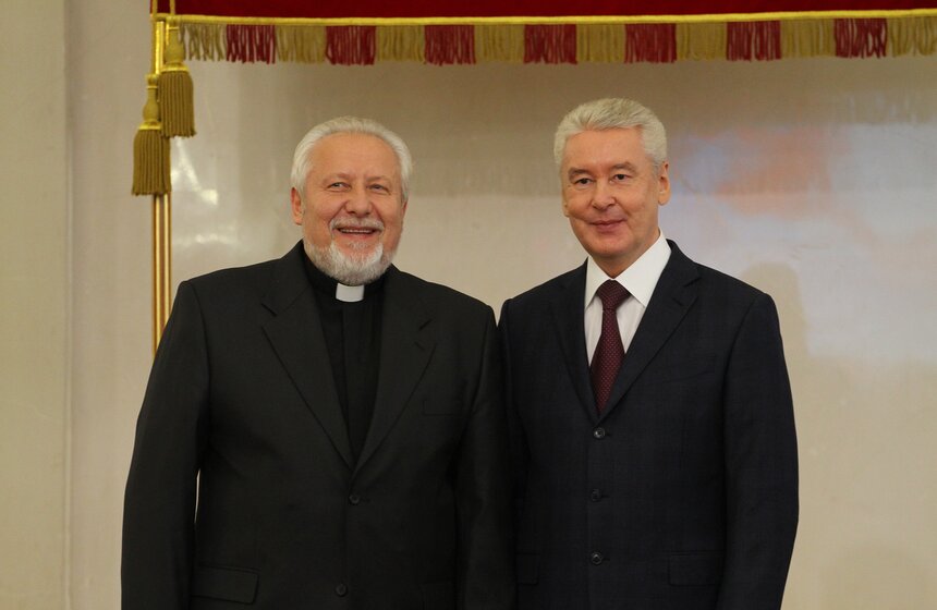 Сергей Собянин вручил награды жителям столицы 6 фото