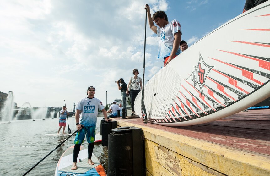 В столице впервые прошла "SUP регата Москвы" 6 фото