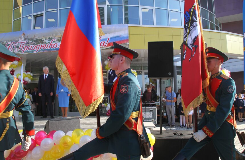 Собянин открыл новое здание школы №1409 на севере Москвы 7 фото