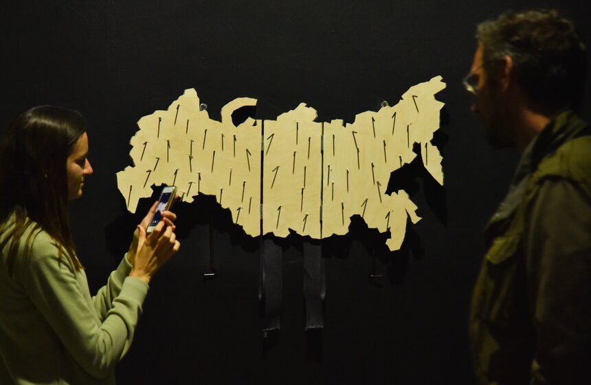 Выставка "Питер Брейгель. Перевернутый мир" в центре ARTPLAY в Москве 5 фото