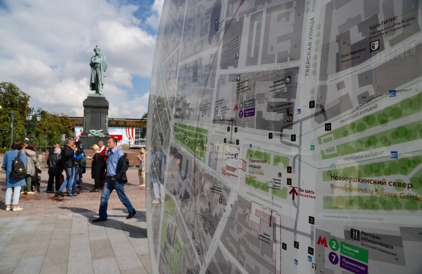 Памятник Пушкину открыли после реставрации 11 фото