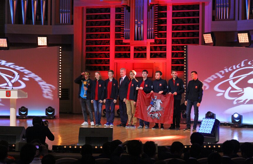 Школьники из 26 стран приняли участие в Московской олимпиаде мегаполисов 10 фото