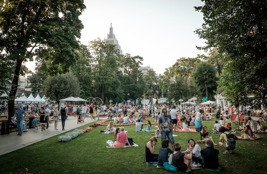 Международный фестиваль "Джаз в саду "Эрмитаж" прошел в Москве 12 фото