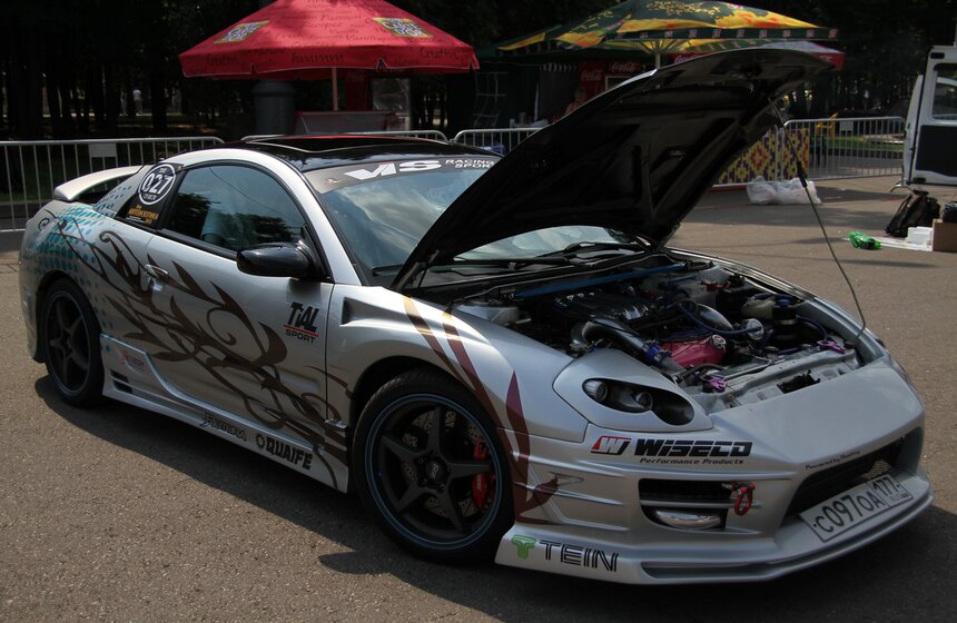 Шоу "Автоэкзотика" проходит в "Лужниках" 12 фото