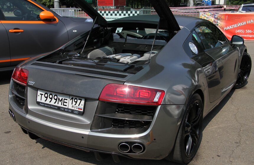 Шоу "Автоэкзотика" проходит в "Лужниках" 6 фото