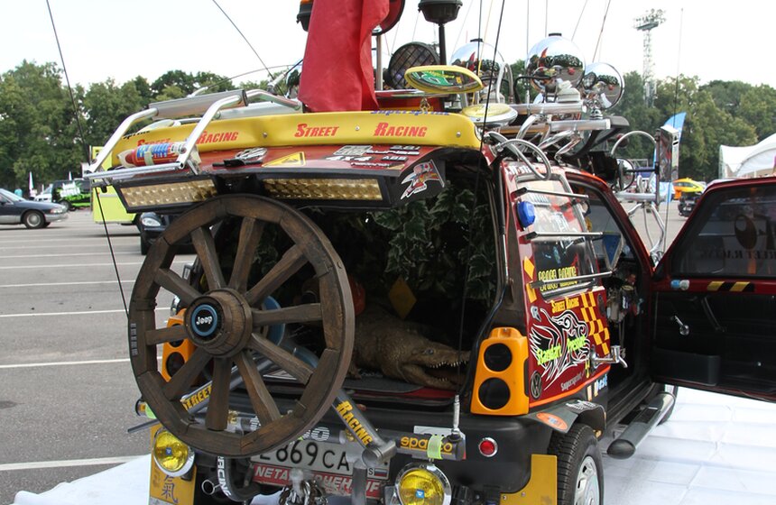 Шоу "Автоэкзотика" проходит в "Лужниках" 30 фото