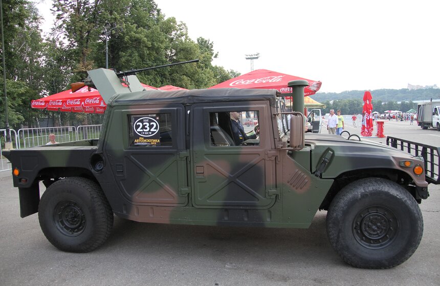 Шоу "Автоэкзотика" проходит в "Лужниках" 19 фото