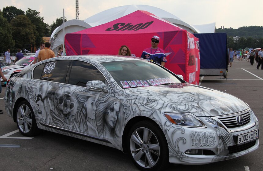 Шоу "Автоэкзотика" проходит в "Лужниках" 25 фото