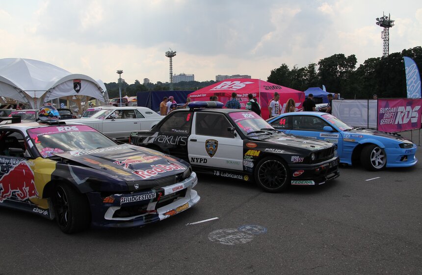 Шоу "Автоэкзотика" проходит в "Лужниках" 22 фото